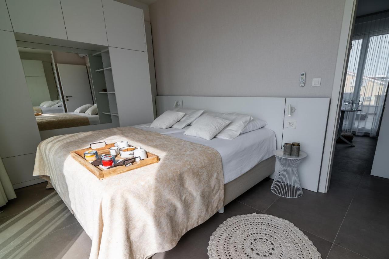 Villa Natura Luxury Apartments Mandre Extérieur photo